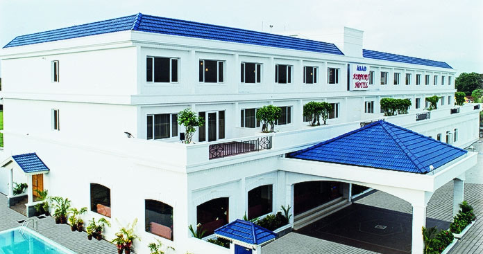 ABAD AIRPORT HOTEL,Cochin Airport Hotel