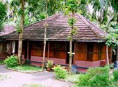 POOPPALLY'S HERITAGE HOMESTAY